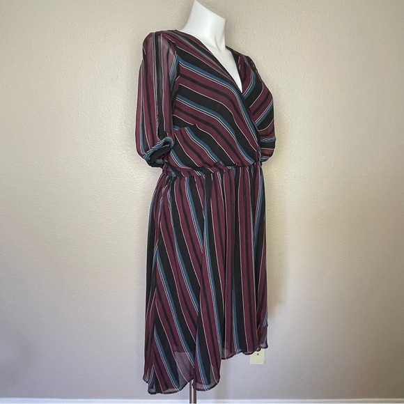 LANE BRYANT STRIPED SURPLICE DRESS - Picture 2 of 6